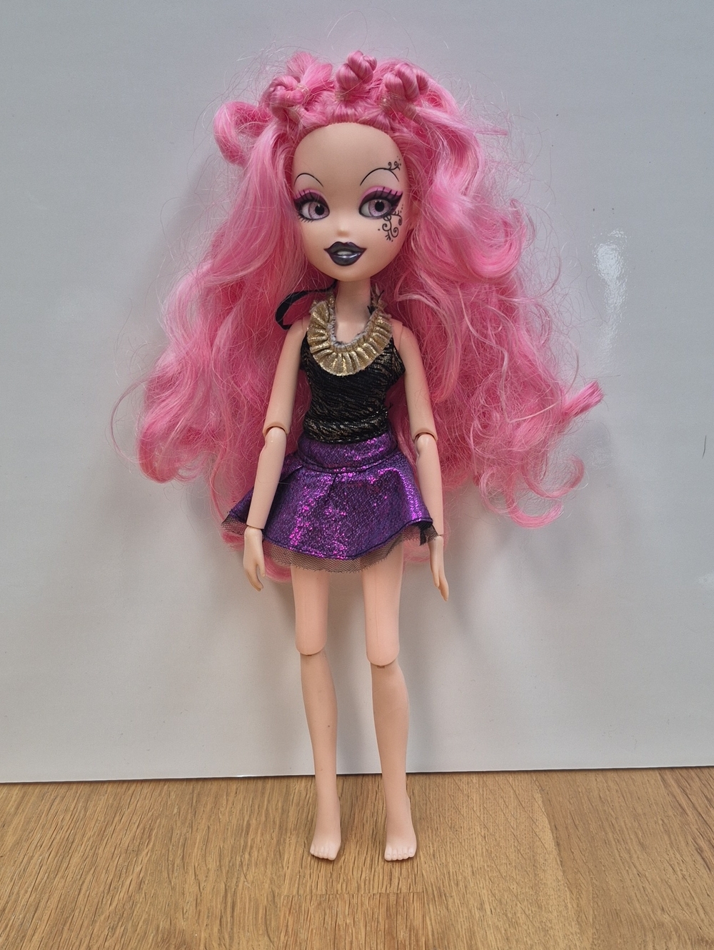Bratzillaz House of Witchez Angelica Sound Witchy Princess doll (incomplete)